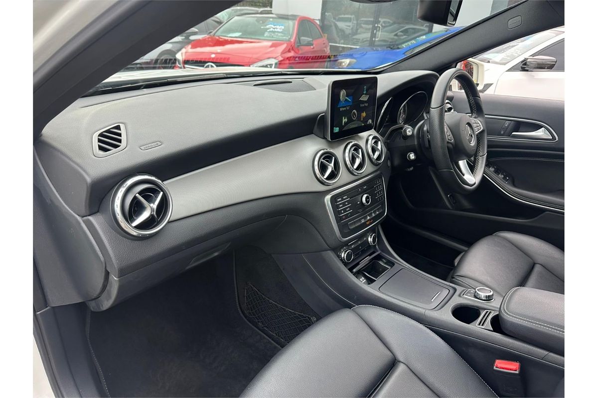 2016 Mercedes-Benz GLA-Class GLA180 X156