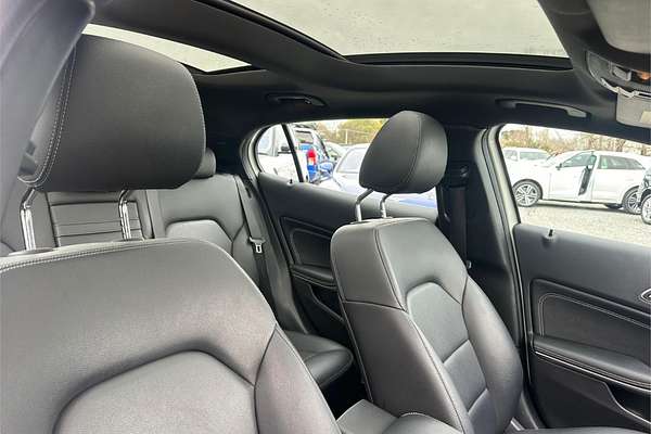 2016 Mercedes-Benz GLA-Class GLA180 X156