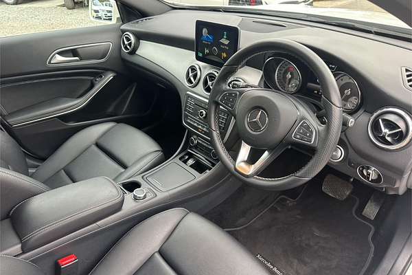 2016 Mercedes-Benz GLA-Class GLA180 X156