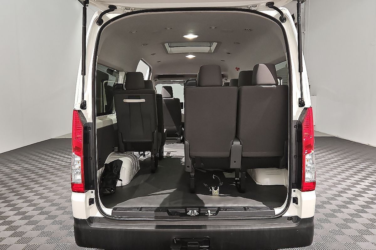 2019 Toyota Hiace Commuter GDH322R