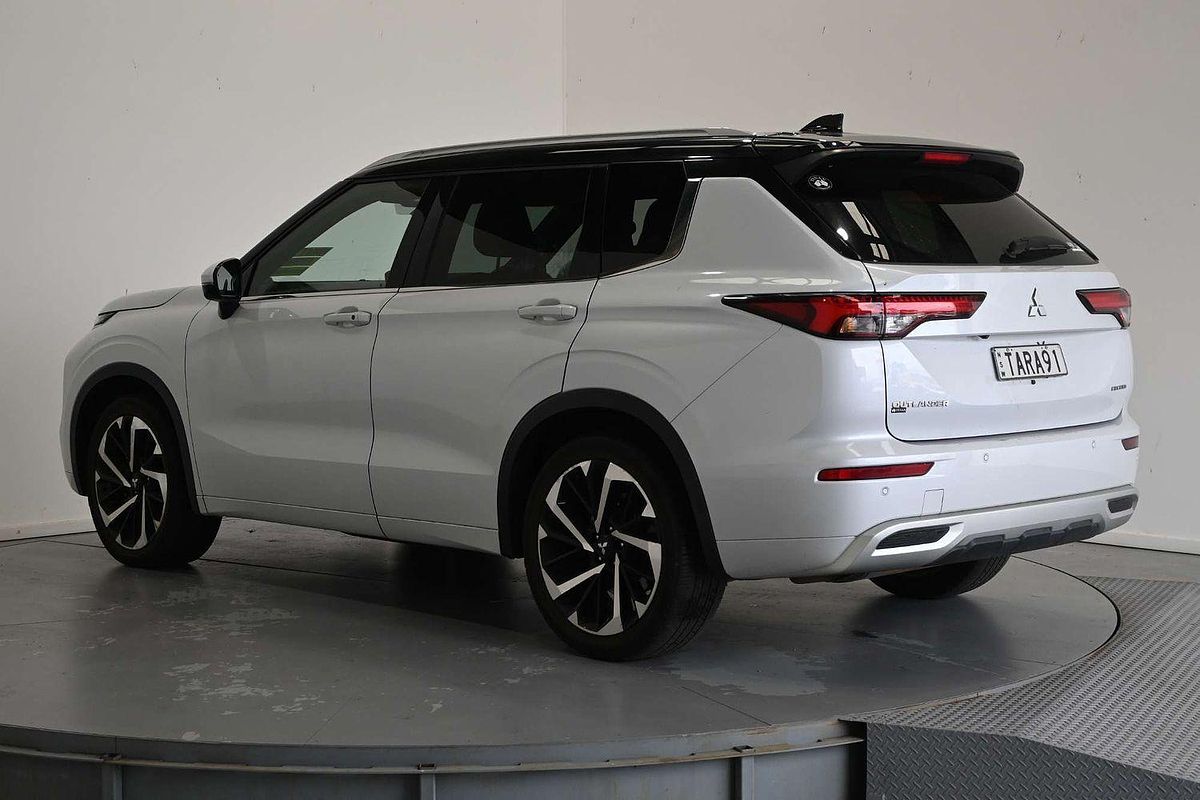 2021 Mitsubishi Outlander Exceed Tourer ZM