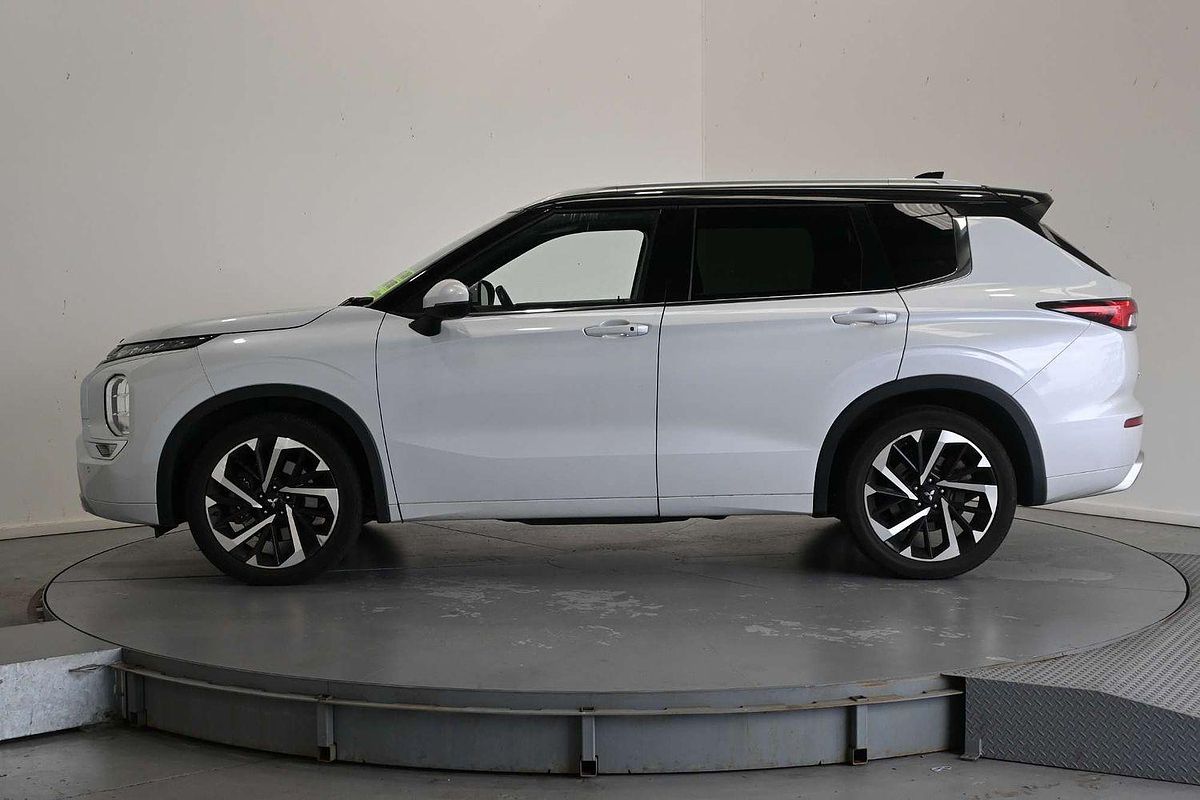 2021 Mitsubishi Outlander Exceed Tourer ZM