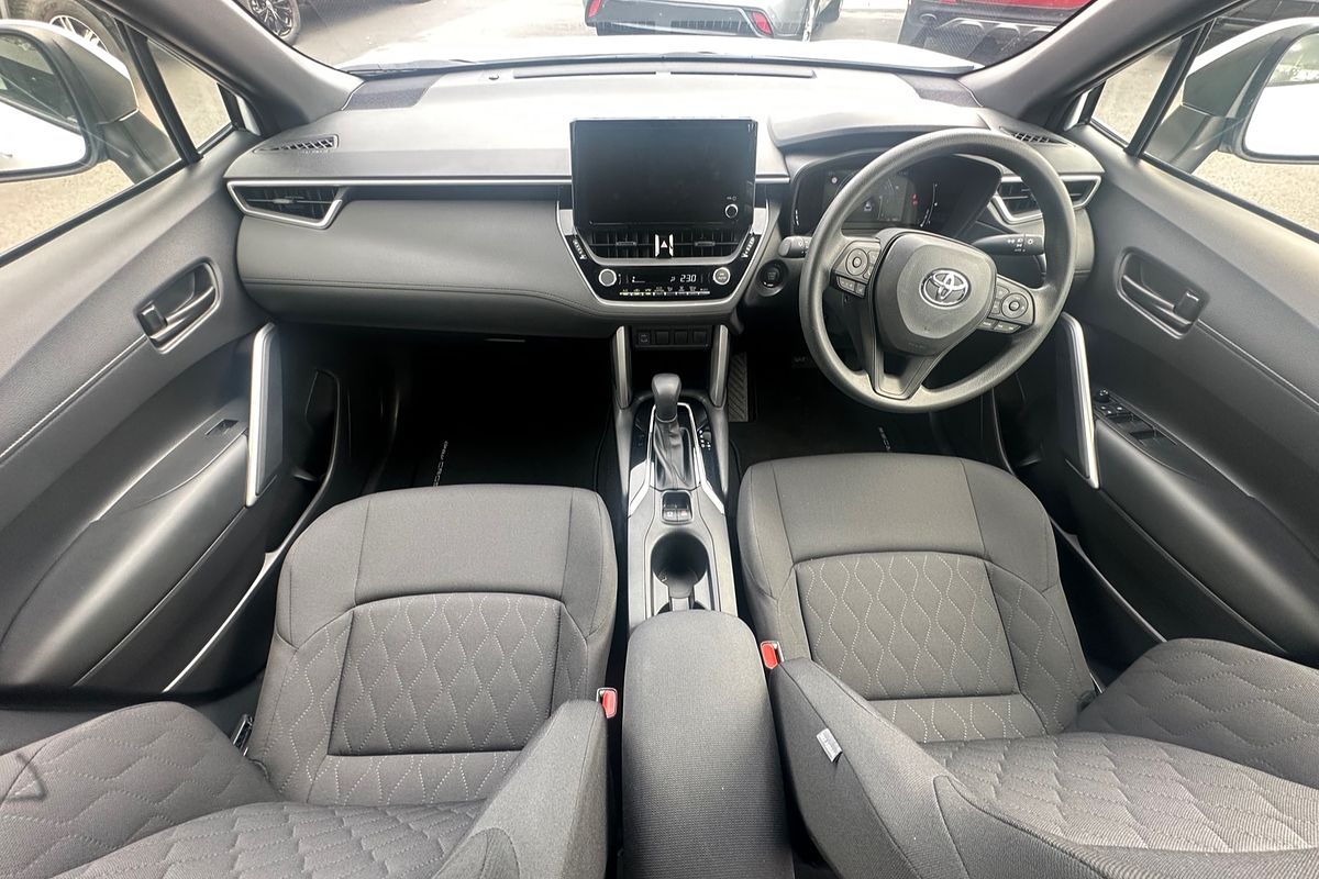 2024 Toyota Corolla Cross GX