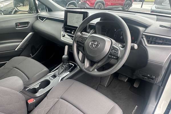 2024 Toyota Corolla Cross GX