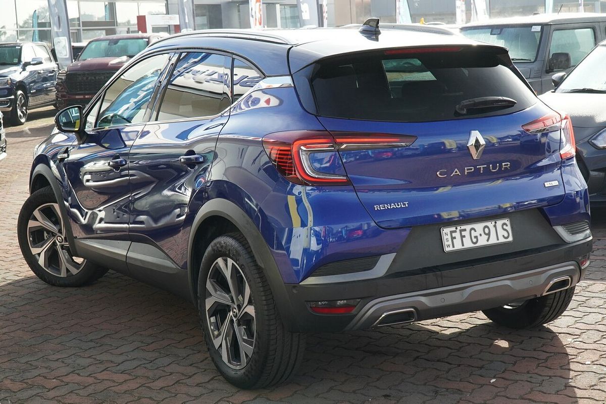 2022 Renault Captur R.S. Line XJB