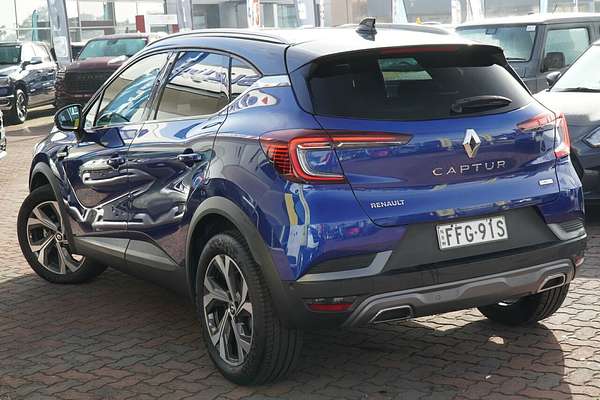 2022 Renault Captur R.S. Line XJB