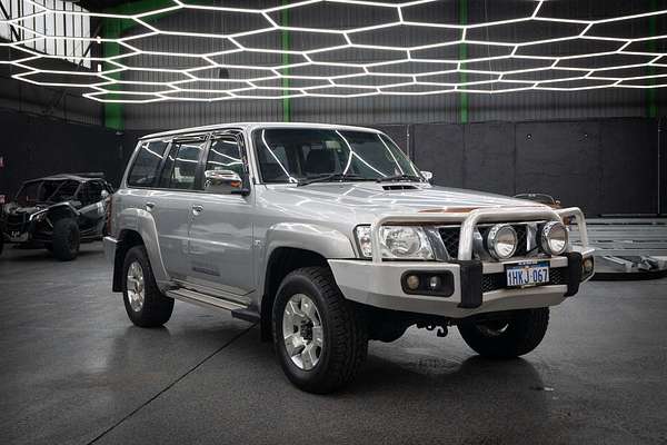 2013 Nissan Patrol ST Y61