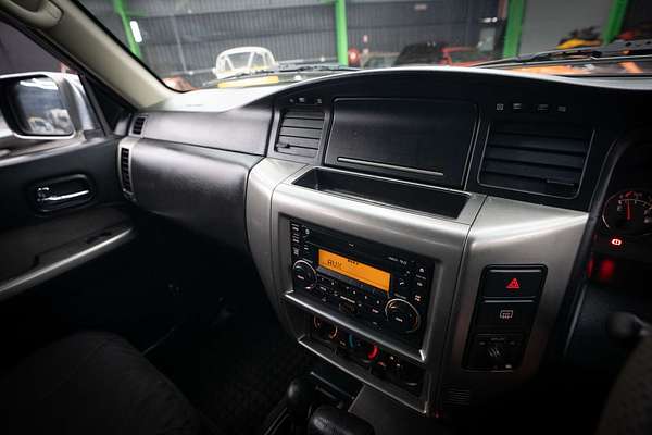 2013 Nissan Patrol ST Y61