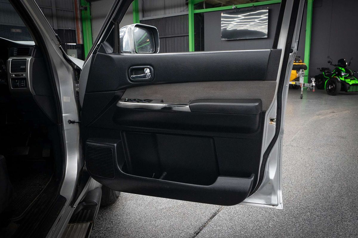 2013 Nissan Patrol ST Y61
