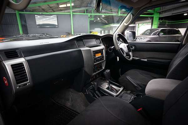 2013 Nissan Patrol ST Y61