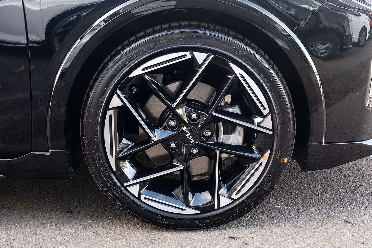 2025 Kia K4 GT-Line CL4m