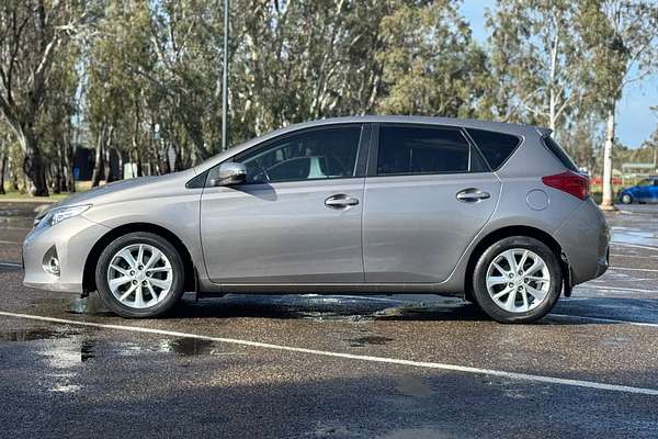 2014 Toyota Corolla Ascent ZRE182R