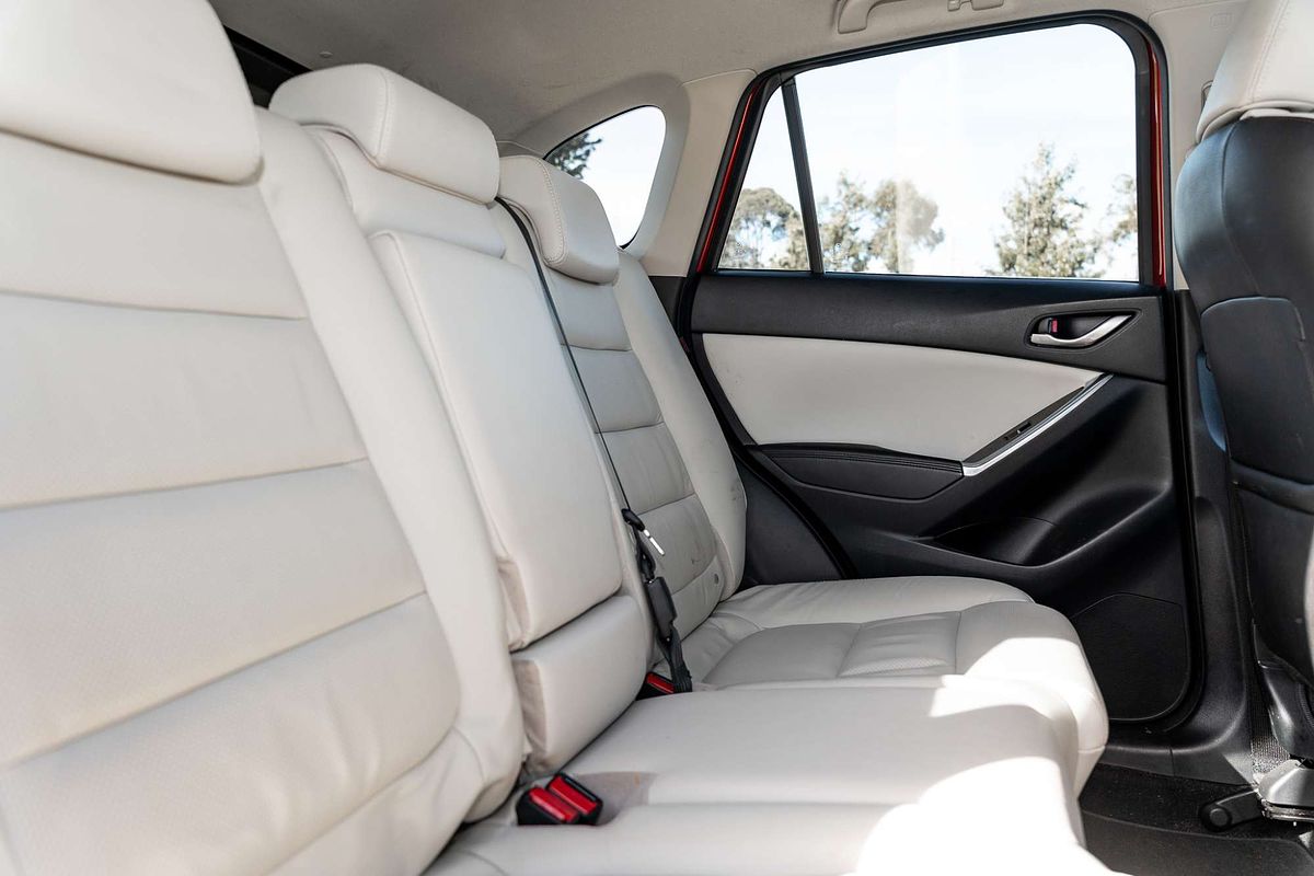 2015 Mazda CX-5 Grand Touring KE Series 2