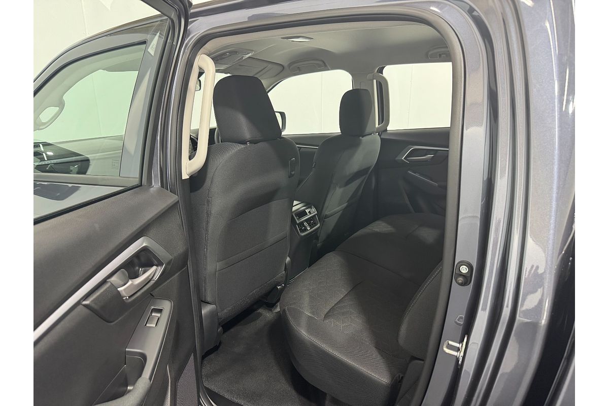 2025 Isuzu D-MAX LS-M 4X4
