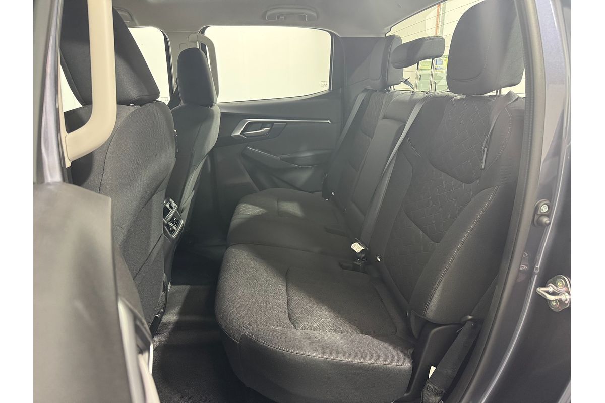 2025 Isuzu D-MAX LS-M 4X4