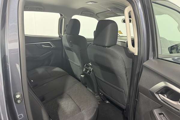 2025 Isuzu D-MAX LS-M 4X4