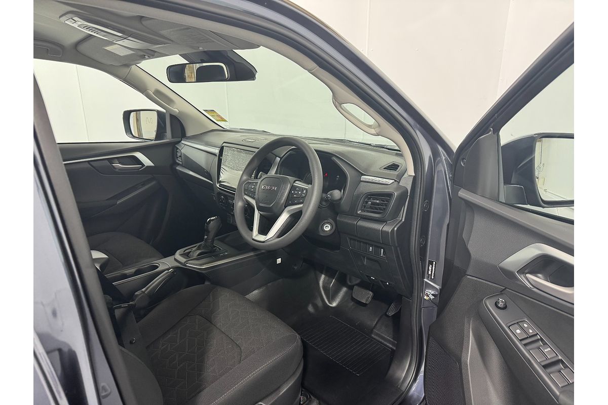 2025 Isuzu D-MAX LS-M 4X4