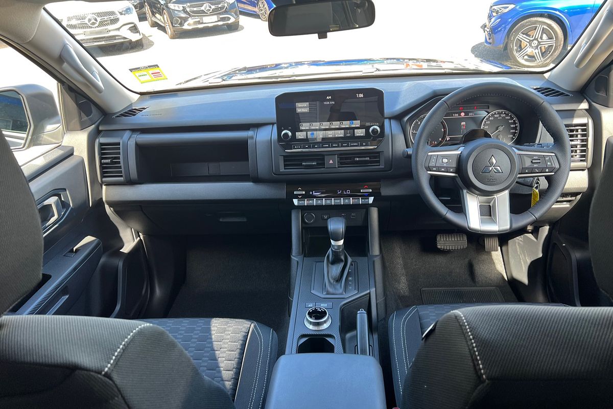 2025 Mitsubishi Triton GLX-R MV 4X4