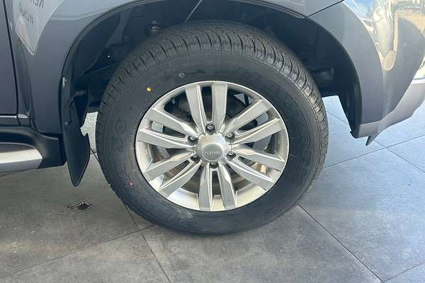 2017 Isuzu MU-X LS-T