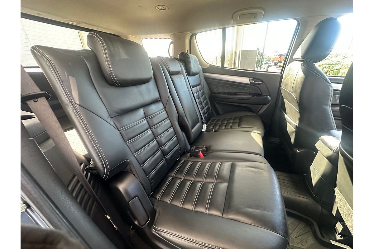 2017 Isuzu MU-X LS-T