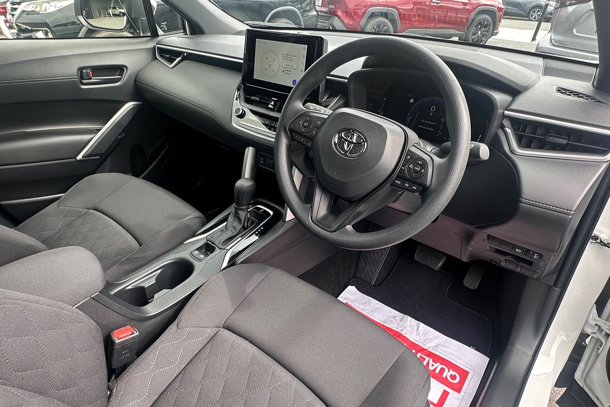 2024 Toyota Corolla Cross GX