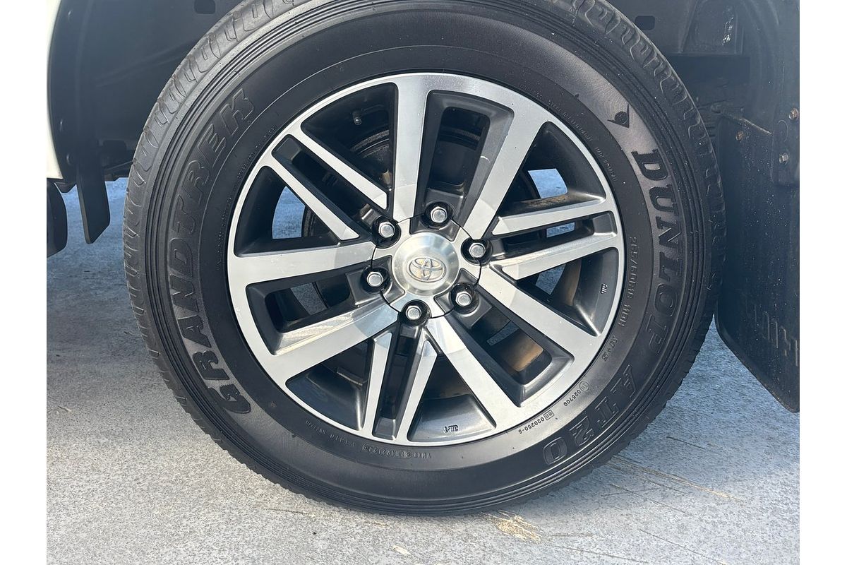 2019 Toyota Hilux SR5 GUN126R 4X4