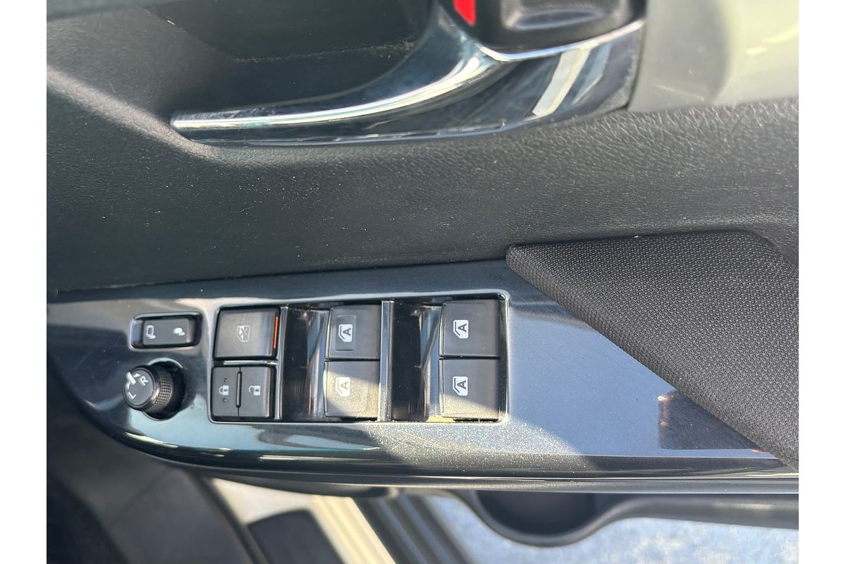 2019 Toyota Hilux SR5 GUN126R 4X4
