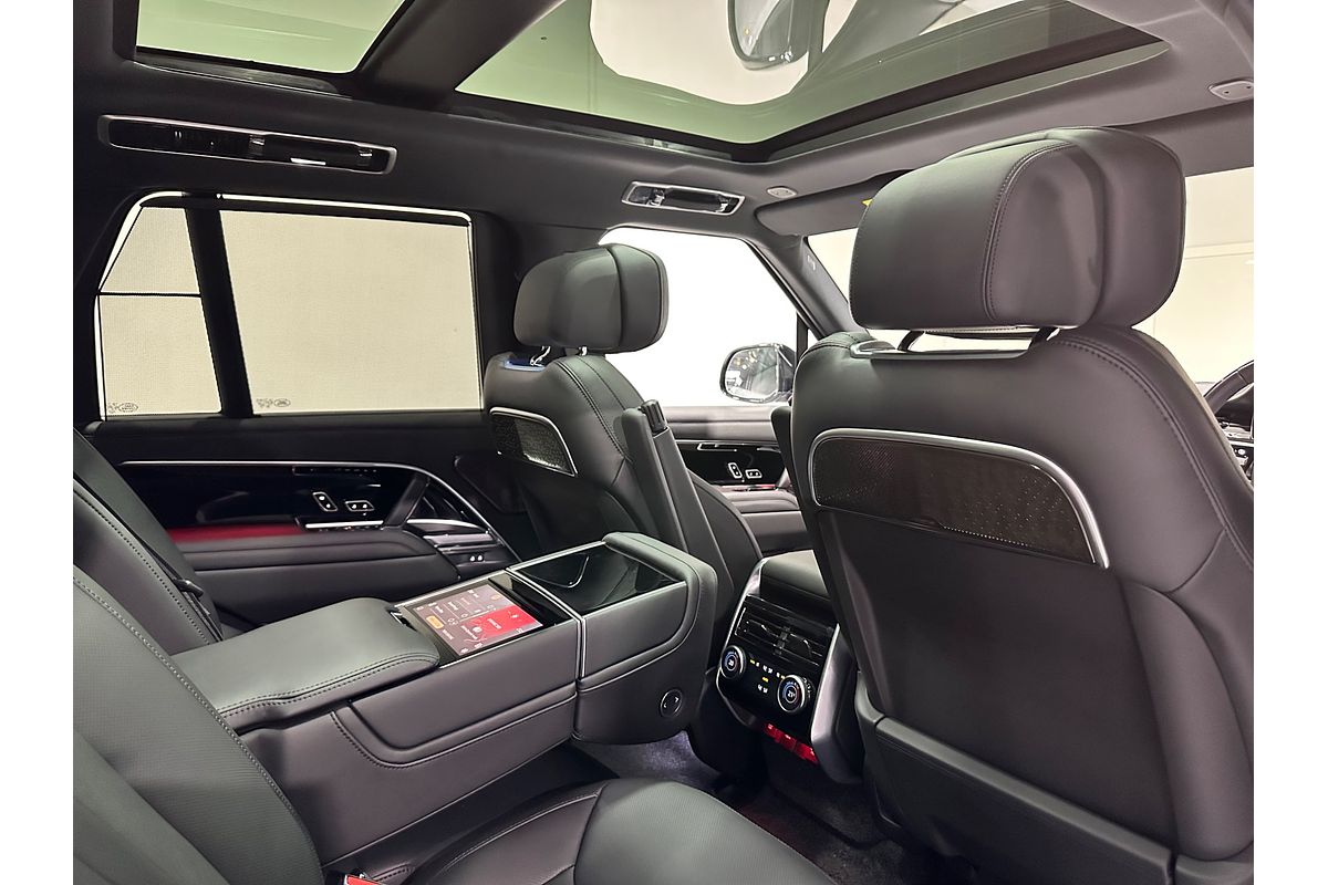 2025 Land Rover Range Rover P530 Autobiography L460