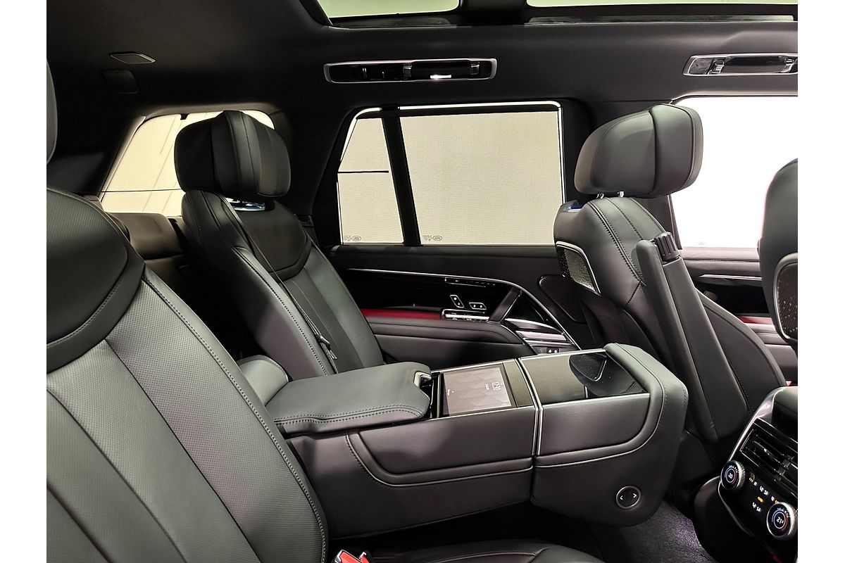 2025 Land Rover Range Rover P530 Autobiography L460