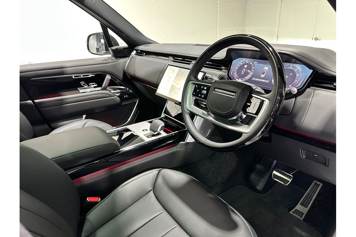 2025 Land Rover Range Rover P530 Autobiography L460
