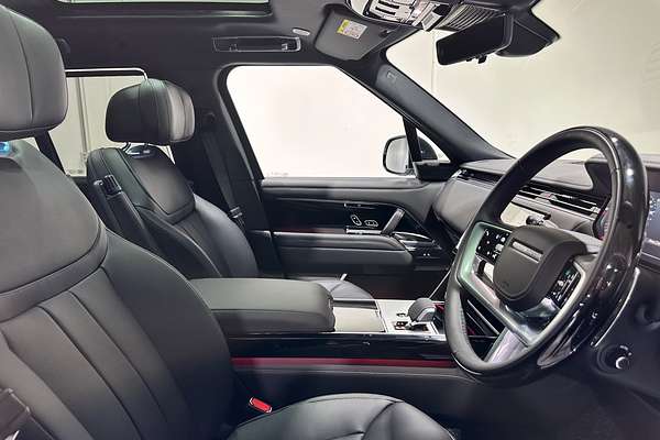 2025 Land Rover Range Rover P530 Autobiography L460
