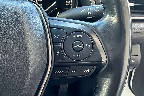 2018 Toyota Camry Ascent Sport AXVH71R