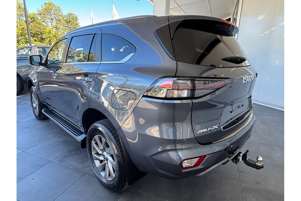 2023 Isuzu MU-X LS-U