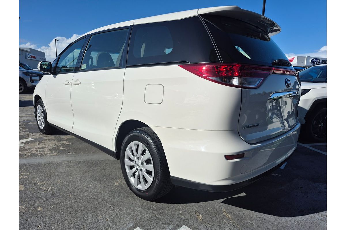 2017 Toyota Tarago GLi ACR50R