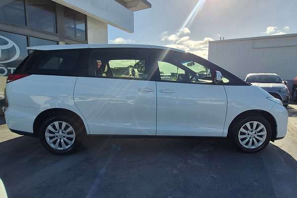 2017 Toyota Tarago GLi ACR50R