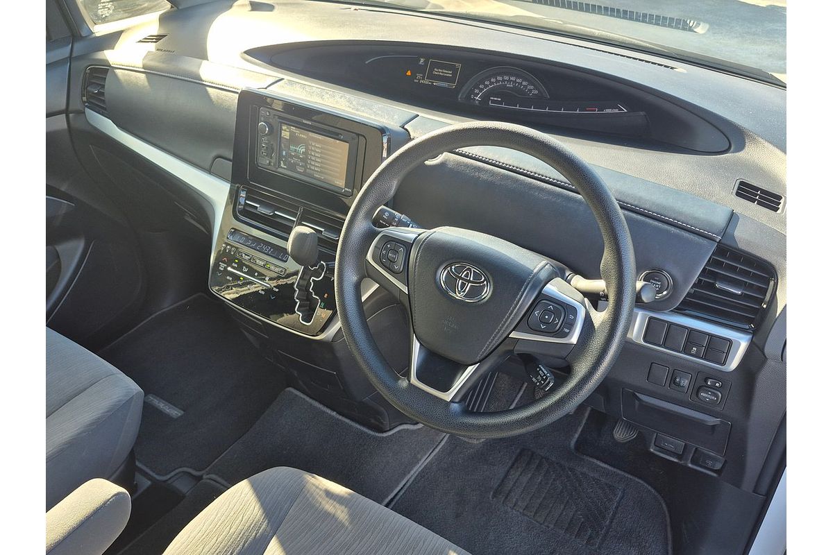 2017 Toyota Tarago GLi ACR50R