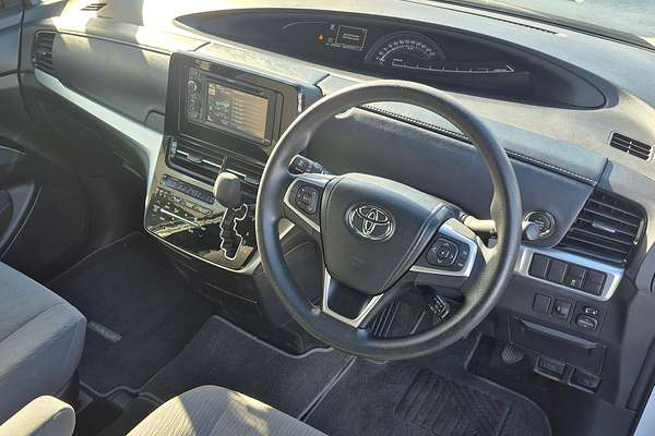2017 Toyota Tarago GLi ACR50R