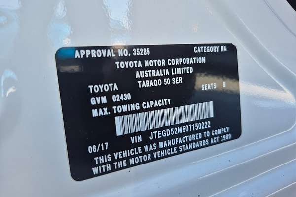 2017 Toyota Tarago GLi ACR50R