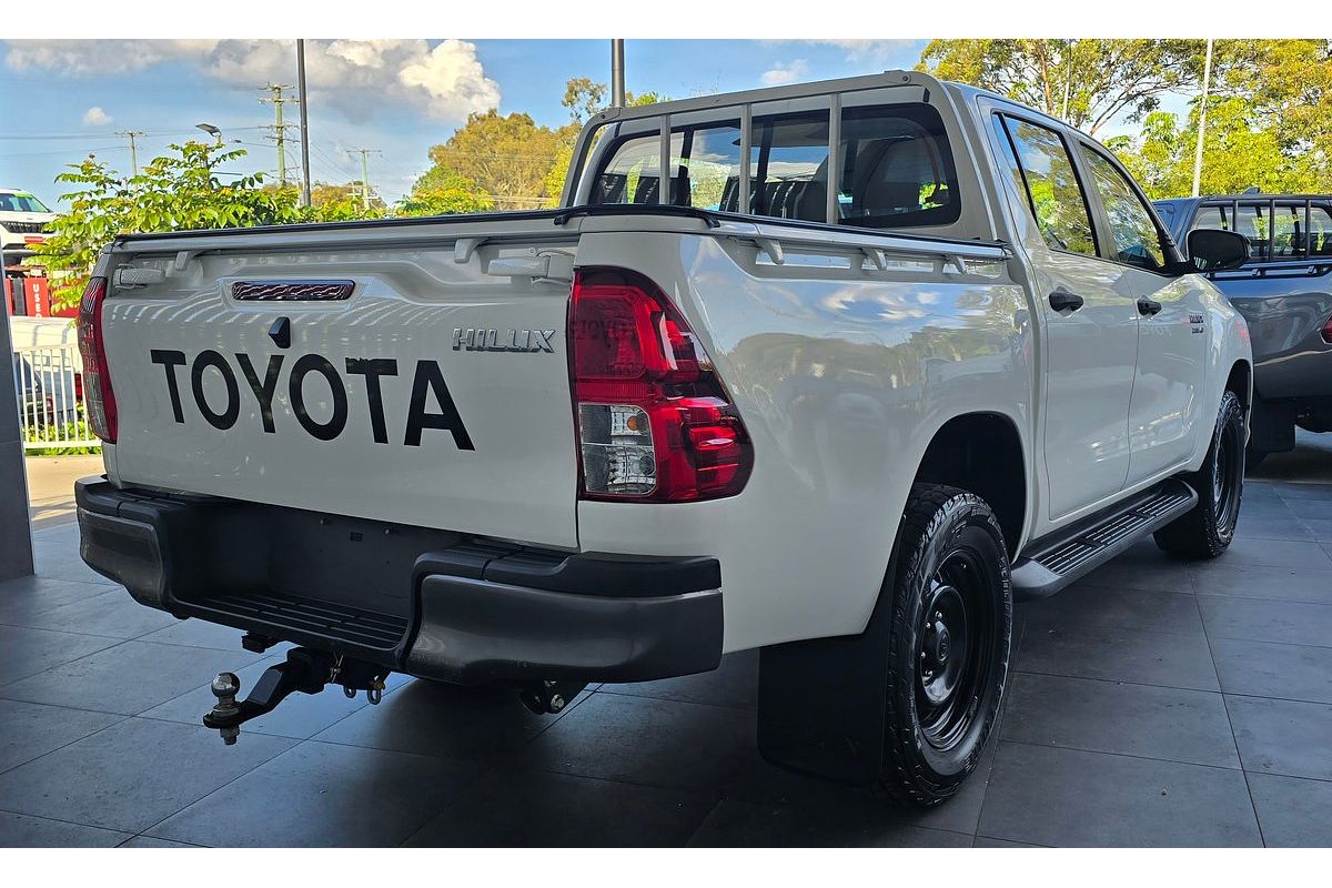 2018 Toyota Hilux SR GUN126R 4X4