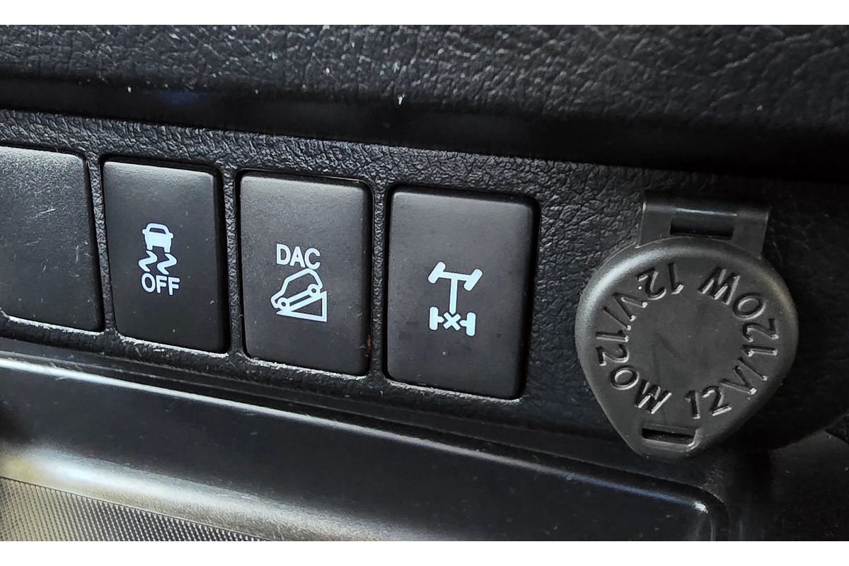 2018 Toyota Hilux SR GUN126R 4X4