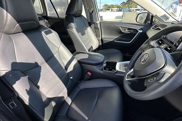 2022 Toyota RAV4 Cruiser AXAH54R