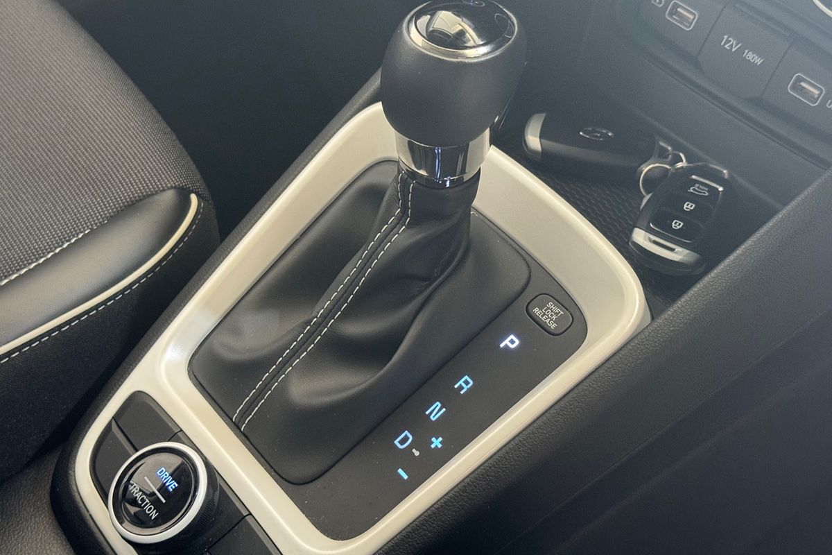 2022 Hyundai Venue Elite QX.V4
