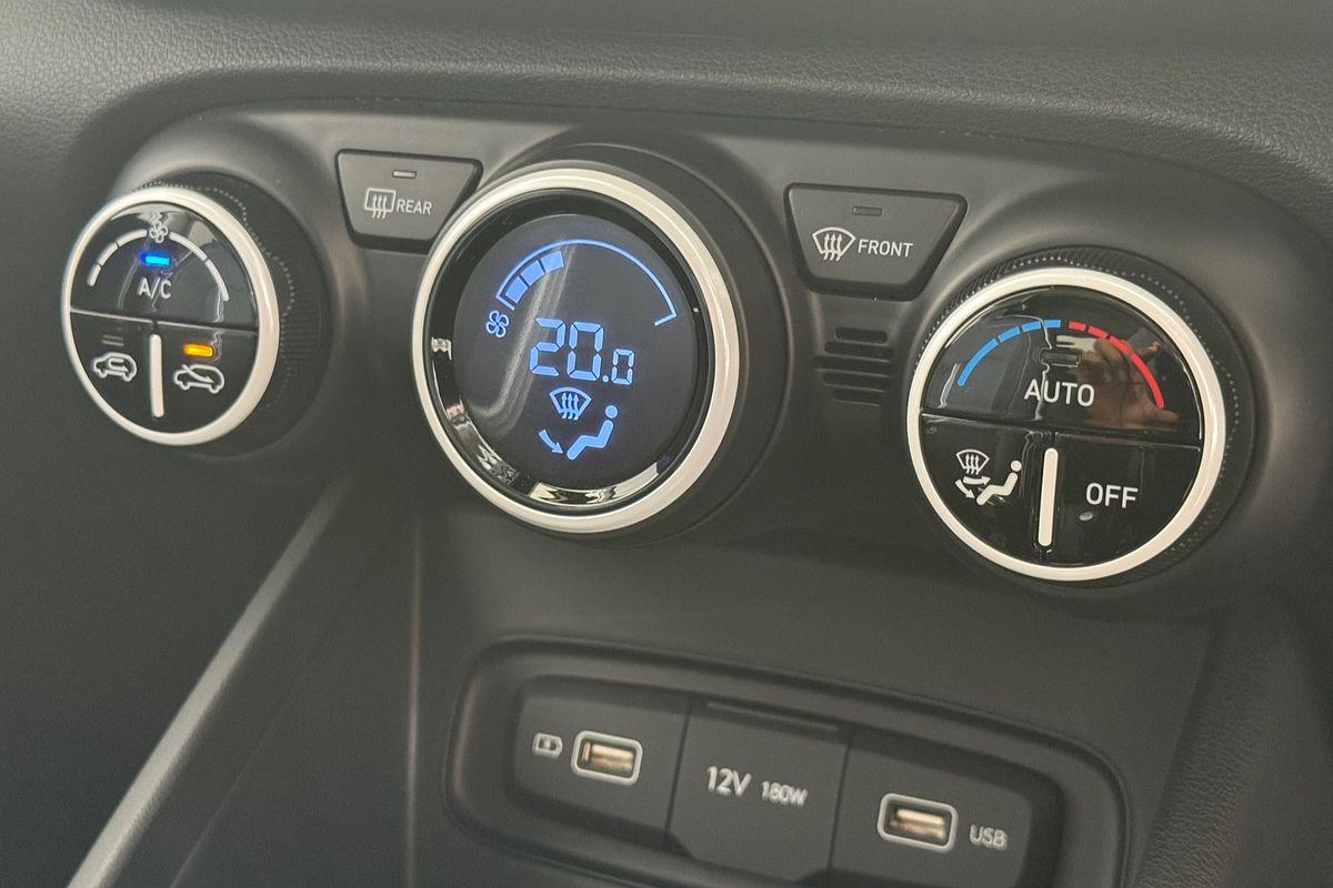 2022 Hyundai Venue Elite QX.V4