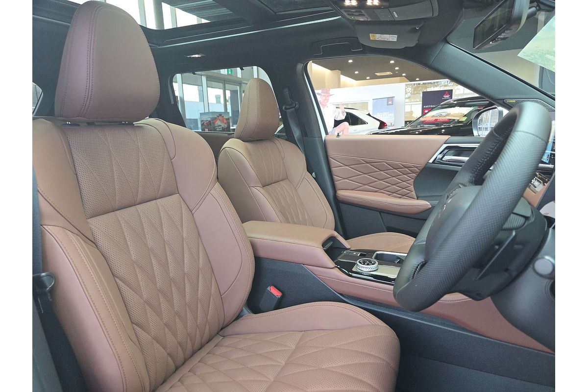 2025 Mitsubishi Outlander Exceed Tourer ZM