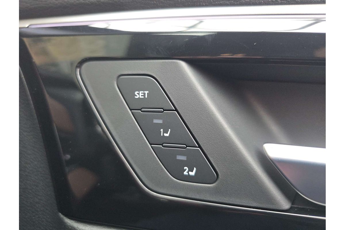2025 Mitsubishi Outlander Exceed Tourer ZM