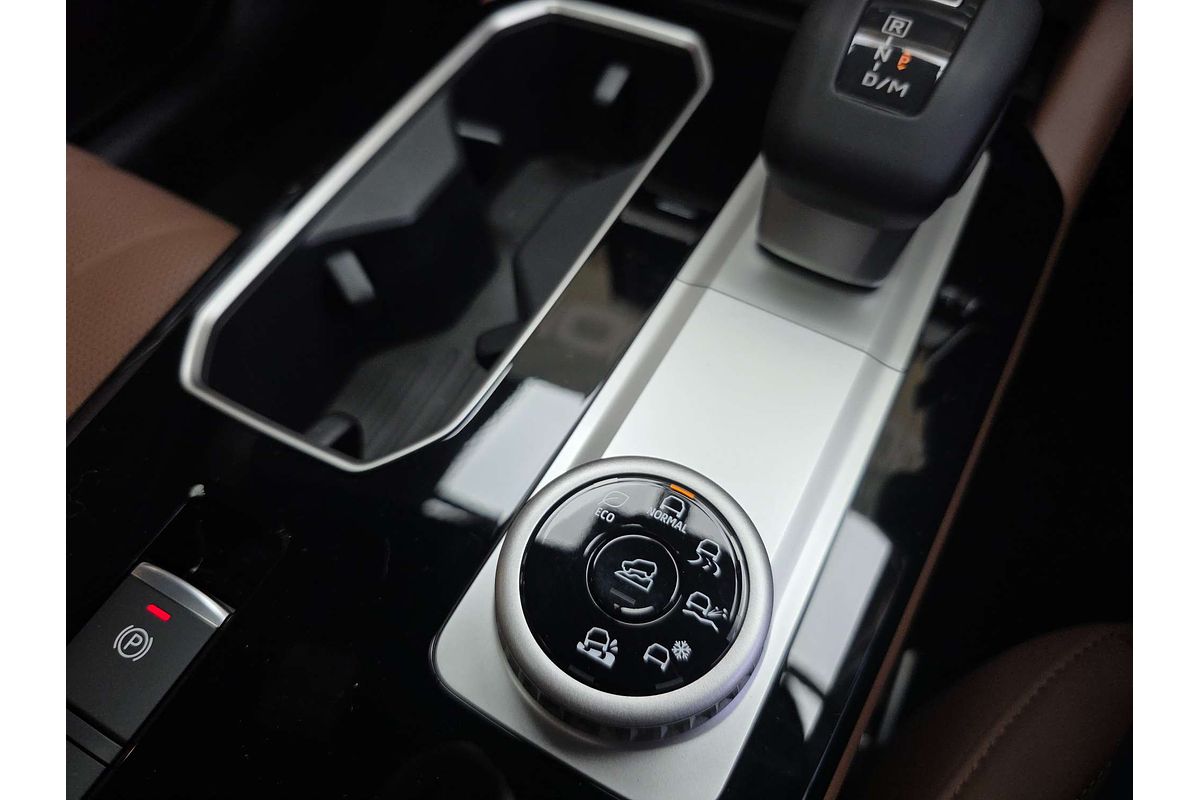 2025 Mitsubishi Outlander Exceed Tourer ZM