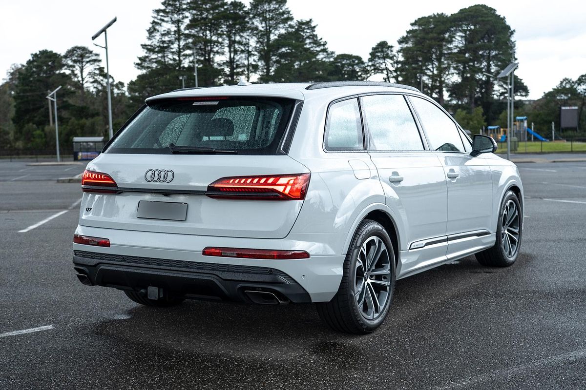 2024 Audi Q7 45 TDI 4M
