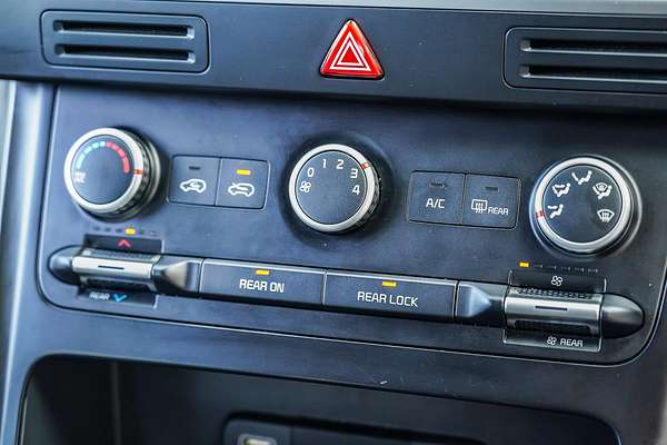 2022 Kia Carnival S KA4