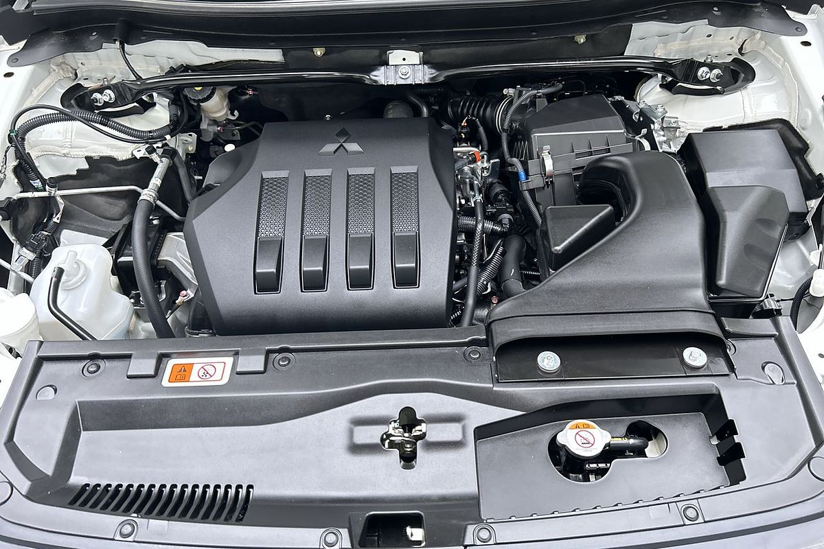 2024 Mitsubishi Eclipse Cross LS YB