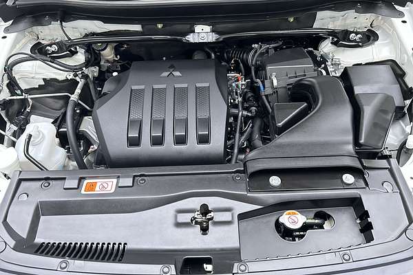 2024 Mitsubishi Eclipse Cross LS YB